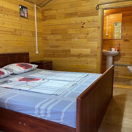 Guest House Vladimir Gagra Exterior foto