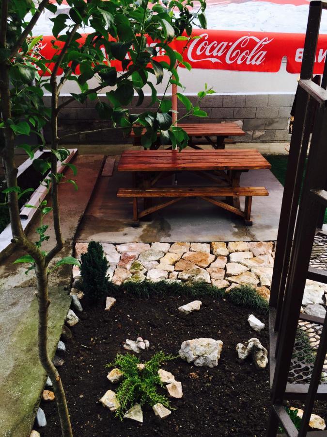Guest House Vladimir Gagra Exterior foto