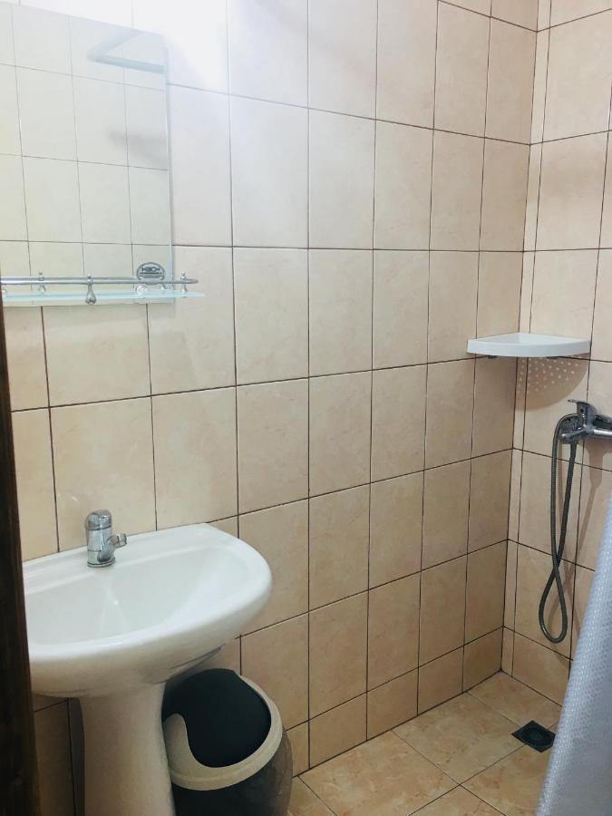 Guest House Vladimir Gagra Exterior foto