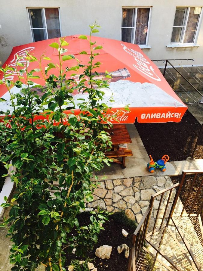 Guest House Vladimir Gagra Exterior foto
